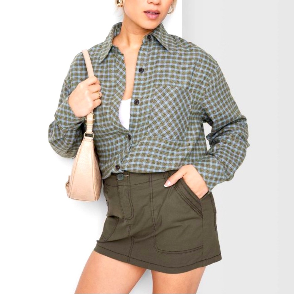 NWT Oversized Flannel Button-Up - Picture 3 of 5